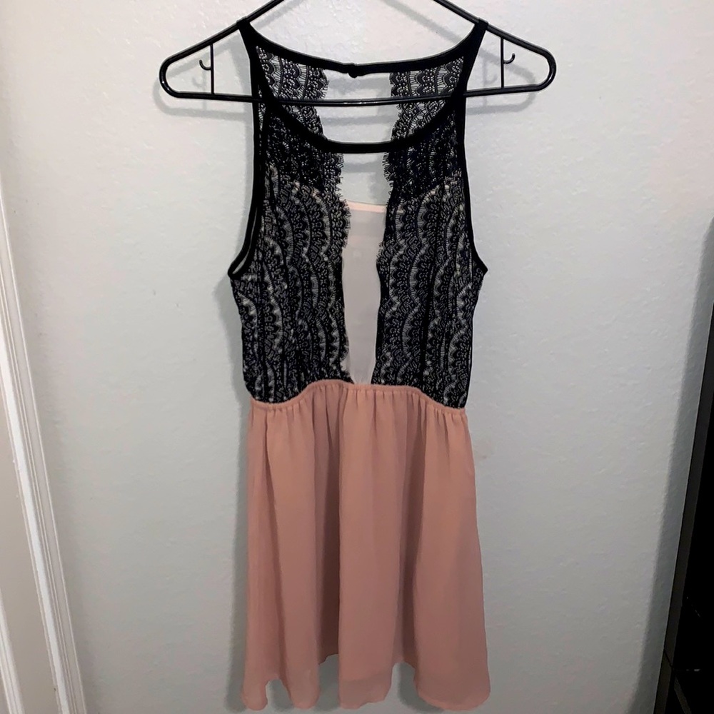 💛 The Clothing Co Lace-top Dress size L